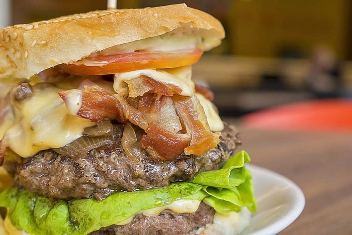 Врачи рассказали, стоит ли сдавать анализ крови на холестерин после «обжираний» в новогодние дни