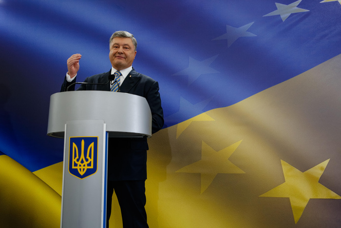 Порошенко попросил главу Европарламента запретить депутатам посещать Крым