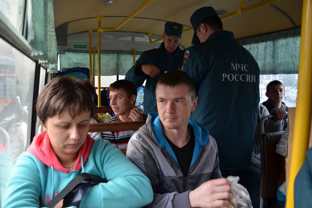 Еще две группы украинских беженцев прибыли в Свердловскую область