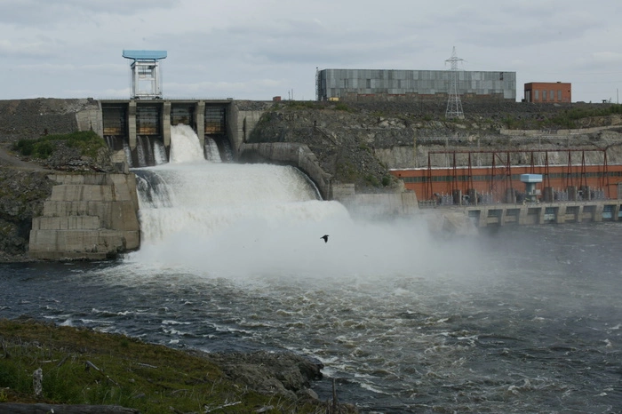 Рефтинскую ГРЭС выведут на мощность в 3 тысячи МВт утром в среду