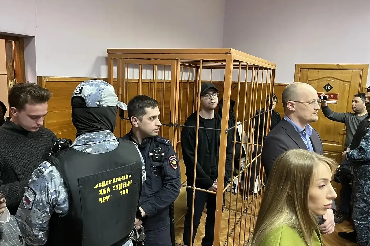 Суд запретил осужденному Денису Аллаярову работать в журналистике