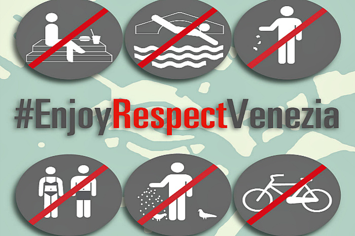 Ты меня уважаешь? В Венеции ввели 12 строгих правил поведения для туристов