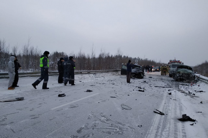 Врачи Екатеринбурга будут спасать югорчан, пострадавших в ДТП под Ивделем