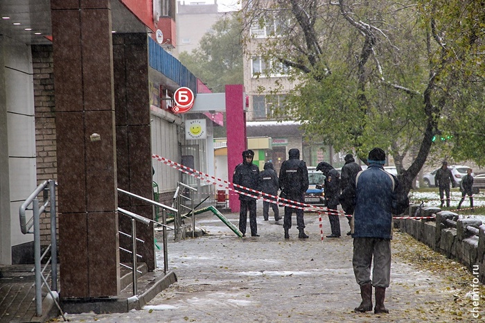 В Череповце местный житель погиб при попытке взлома банкомата