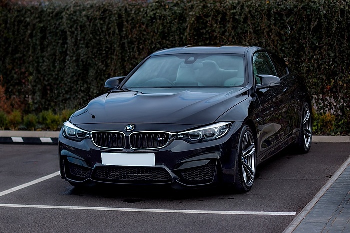 Арестовали угонщика элитной BMW у екатеринбургского студента