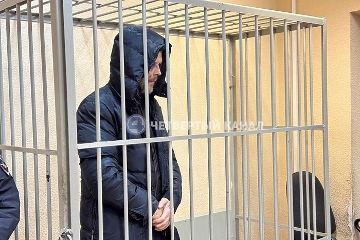 В Екатеринбурге сын и любовница разбогатевшего насильника-убийцы обвиняются в подкупе свидетеля