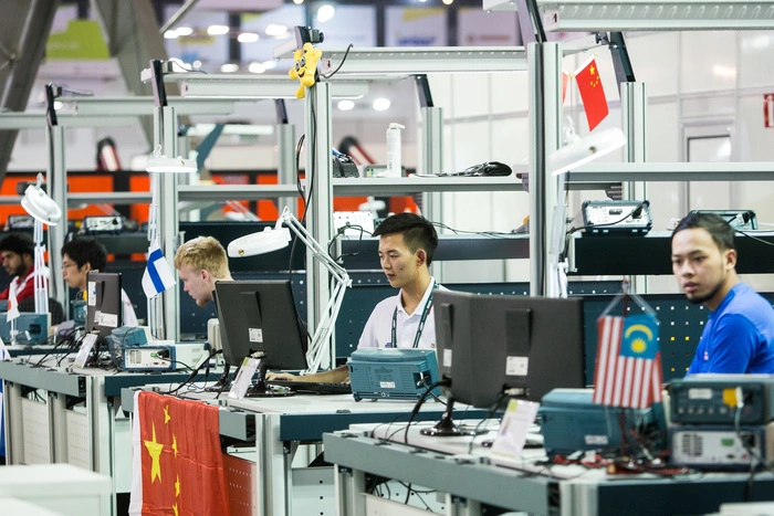 Сварщики из Таиланда и электромонтеры из Швейцарии приедут в Екатеринбург