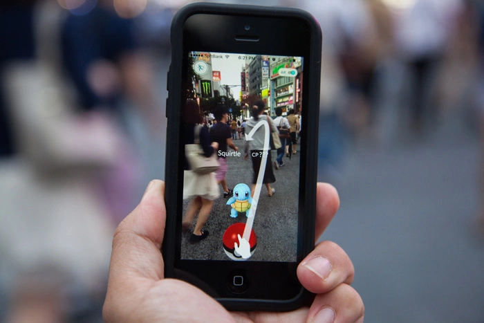 В Миассе школьник бросился за покемоном под грузовик на глазах у матери