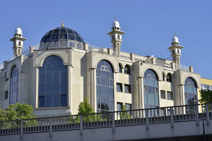 Сирийские беженцы пожаловались на порядки в немецких мечетях