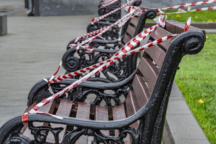 Свердловские власти назвали 3 условия для ужесточения карантина в регионе