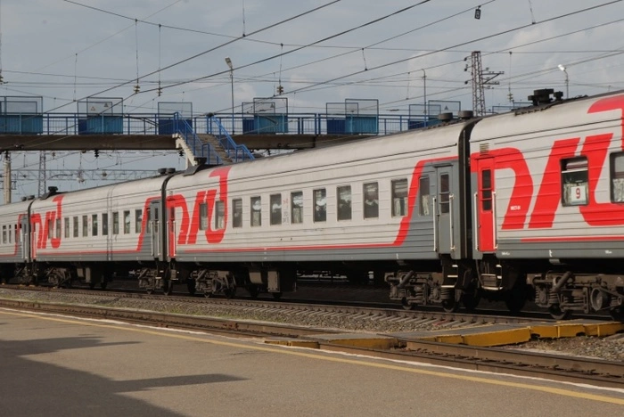 Стало известно, из-за чего в Екатеринбурге остановили движение поездов