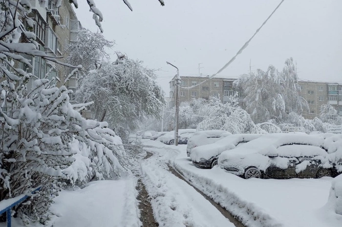 Непогода оставила без света в Свердловской области около 40 тысяч человек