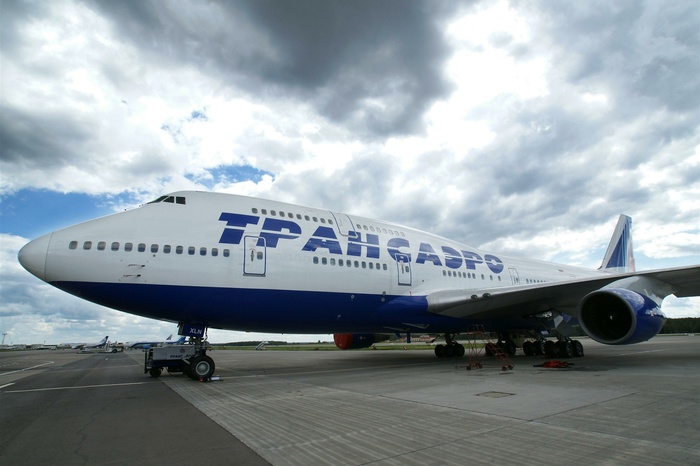 Самолет экстренно сел в Екатеринбурге для оказания медпомощи пассажиру