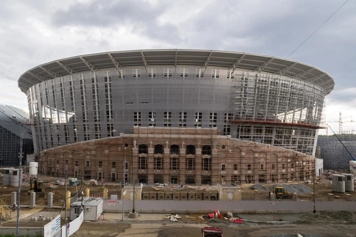 На «Екатеринбург-Арене» приступили к реставрации исторических стен