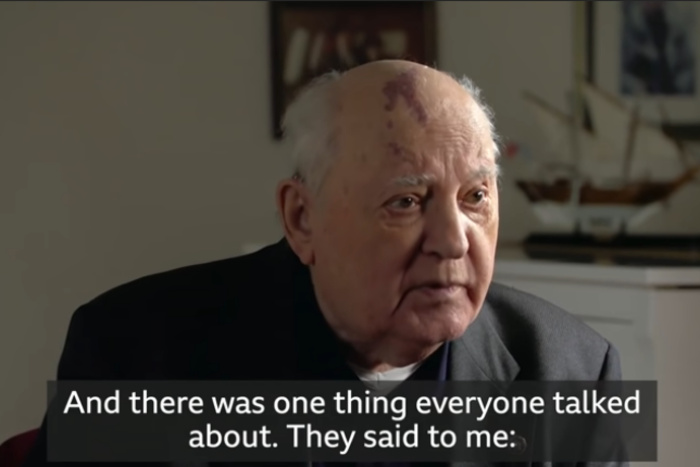 Сенатор Нарусова: Горбачев мог сохранить СССР