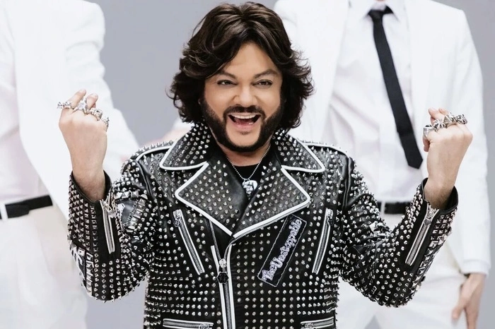 Филипп Киркоров купил коллекцию картин екатеринбургской художницы