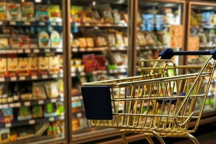 В центре Екатеринбурга закрылся еще один популярный продуктовый магазин