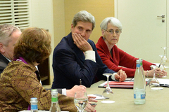 Джон Керри и Кэтрин Эштон во вторник посетят Украину