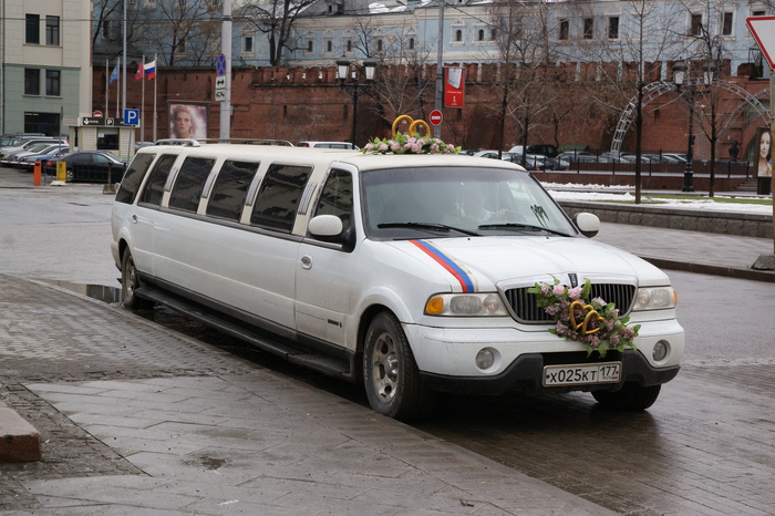 В Екатеринбурге банкротят компанию проката лимузинов