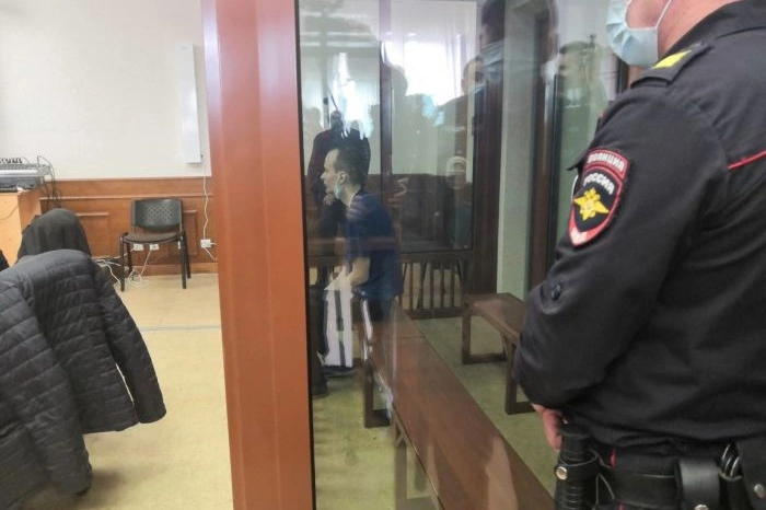 «Его жизни ничего не угрожает»: убийцу девушек на Уктусе вернули в СИЗО из больницы