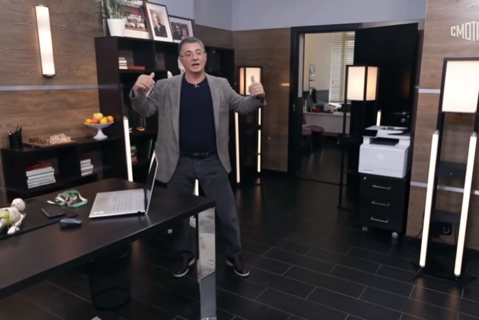 Мясников заявил, что коллективного иммунитета к COVID-19 в России не будет