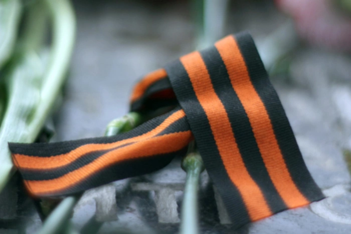 Завтра в сквере около драмтеатра привяжут 1418 колокольчиков