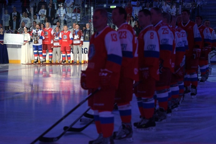 Известный советский хоккеист Юрий Шаталов покончил с собой из-за тяжелой болезни