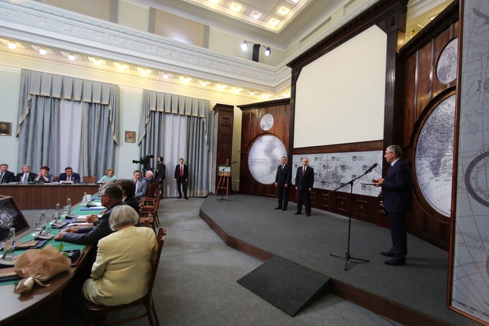 Путин попросил глав ВТБ и «Аэрофлота» зайти в кабинет