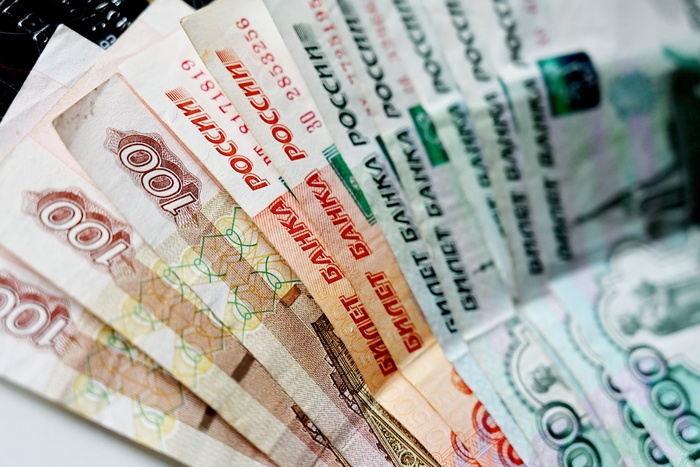 Bloomberg: четыре европейские компании уже произвели оплату за газ в рублях