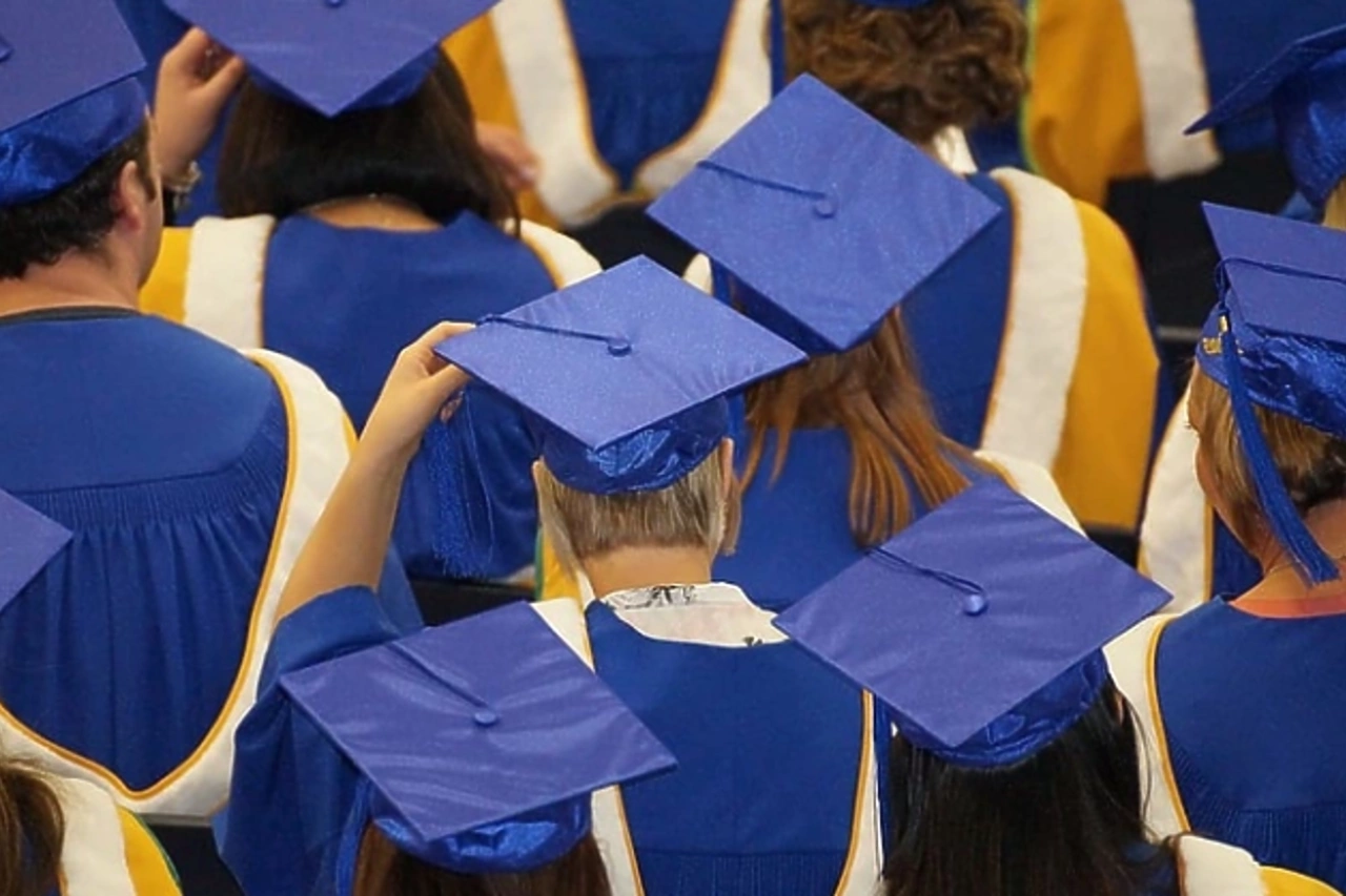 Первый проректор УрФУ Дмитрий Бугров уходит в отставку