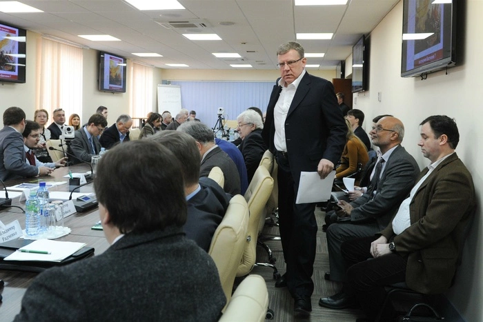 Кудрин посоветовал заложить в бюджет нефть по 50 долларов
