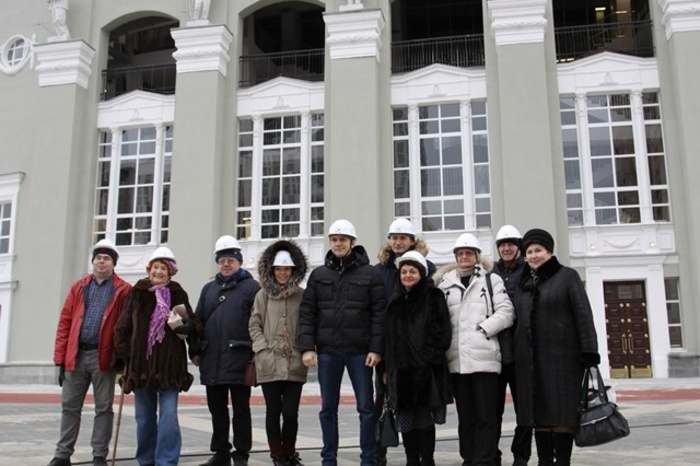 Представители Общественной палаты Екатеринбурга посетили Центральный стадион