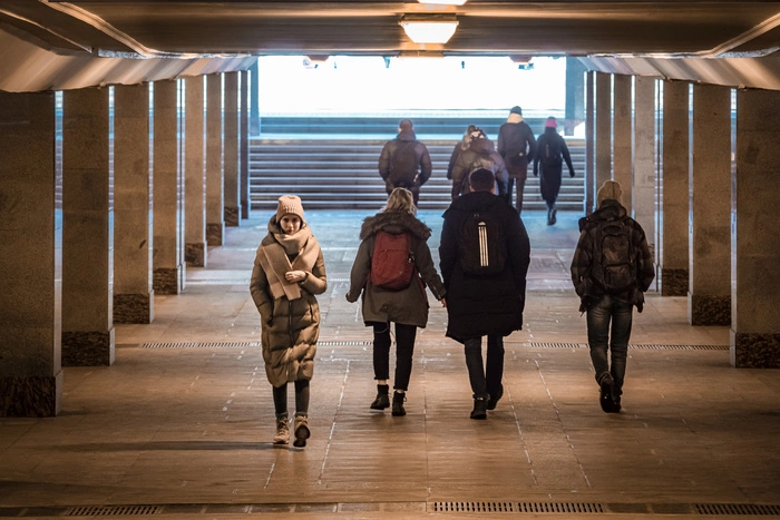 Российская молодёжь не доверяет государству и не интересуется политикой — социологи