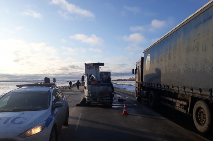 На трассе Екатеринбург — Тюмень в ДТП погиб водитель грузовика