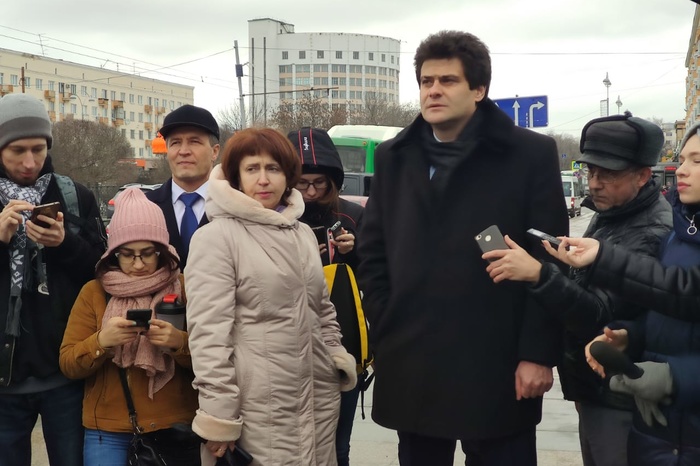 Александр Высокинский вновь проверяет чистоту улиц Екатеринбурга