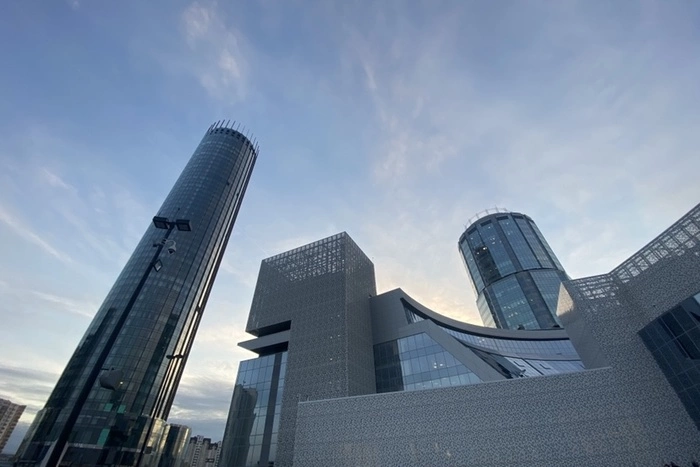 Пришел в гости, нагадил на самом видном месте:"Ельцин Центр" ответил на выходку Вадима Самойлова