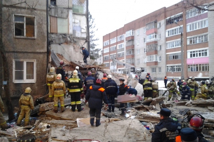 На месте обрушения в Ярославле обнаружено тело четвертого погибшего