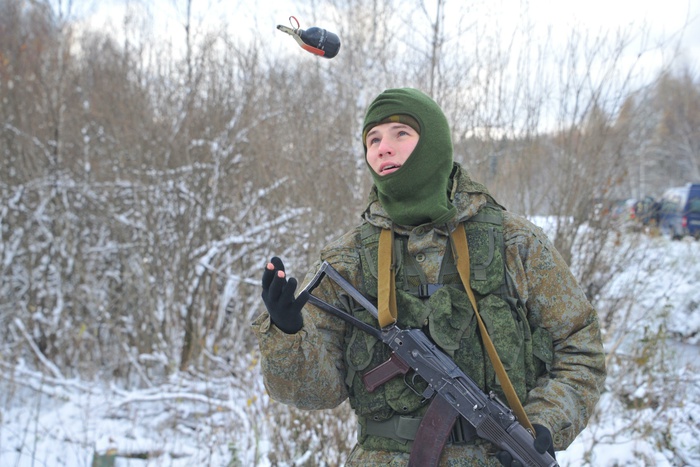 СМИ: Минобороны намерено отправить на охрану базы Хмеймим чеченский спецназ