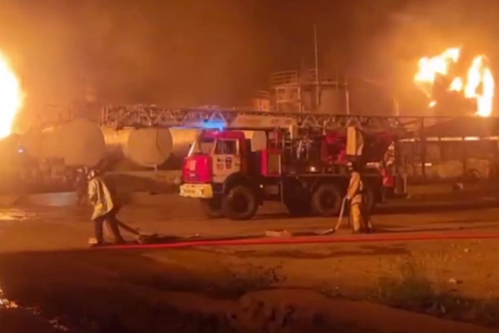 «Предположительно, ракетами ATACMS». При ударе по нефтебазе в ЛНР погибли три человека
