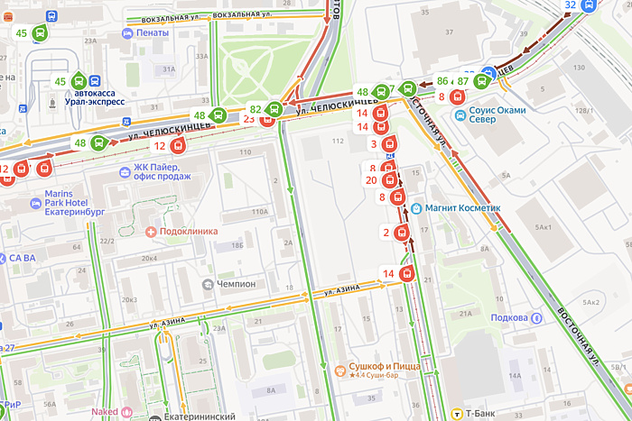 В Екатеринбурге парализовано движение трамваев