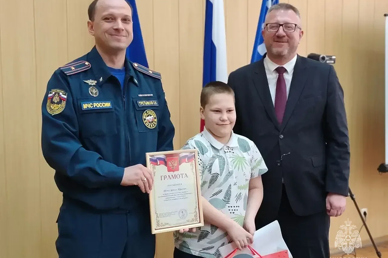 В Реже наградили 9-летнего друга утонувшей девочки за вторую, им спасенную (ФОТО)