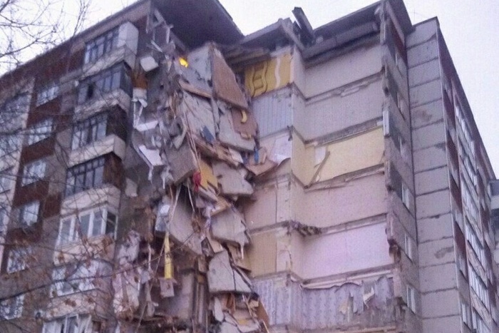 Число погибших при обрушении дома в Ижевске возросло до шести
