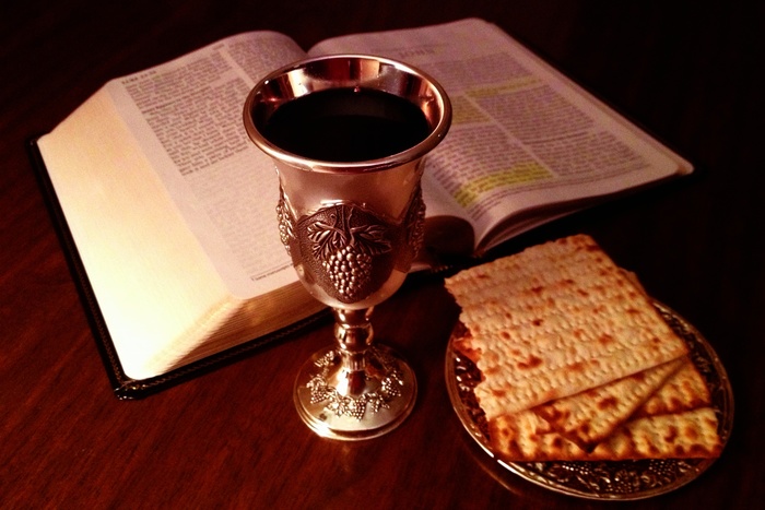 Куйвашев поздравил приверженцев иудаизма с праздником Песах