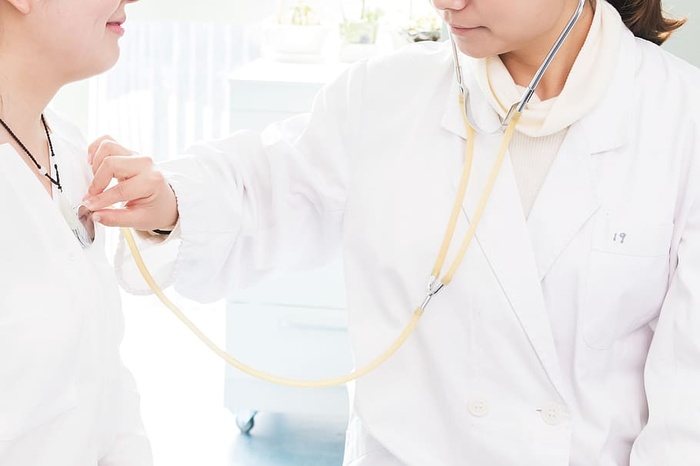 Врачи больницы в Красноярском крае записывались друг к другу, чтобы не работать в праздники