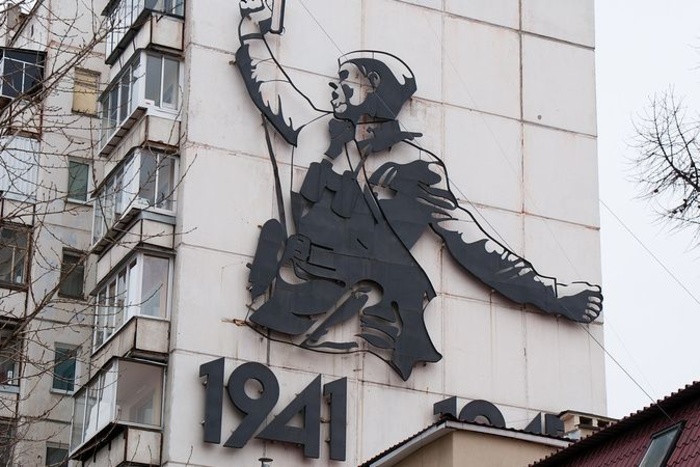 В Челябинске магазин запчастей накажут за «мужика с пистолетом»