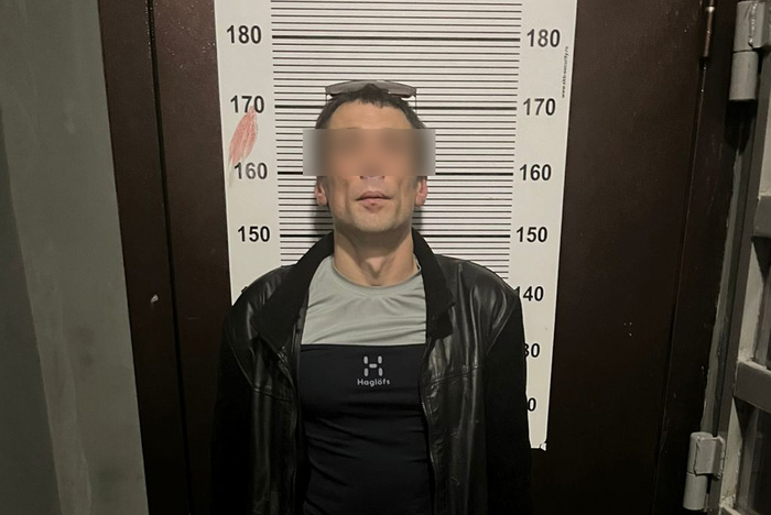 Сотрудник ЧОПа ворвался в частный дом и напал на екатеринбурженку