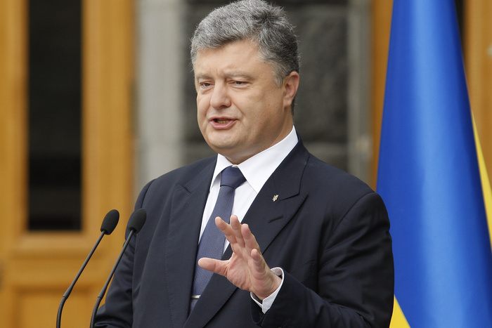 Порошенко рассказал о завершении кризиса на Украине