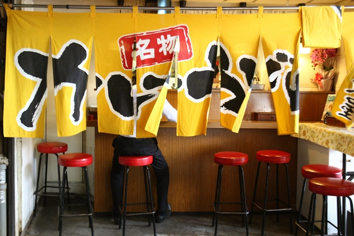 Пенсионерам предлагают обменять водительские права на уцененную лапшу