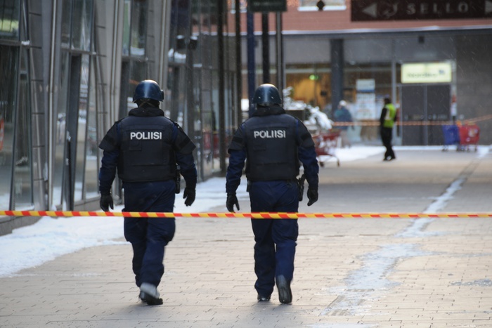 В Финляндии двое мужчин пырнули ножом мусульманина