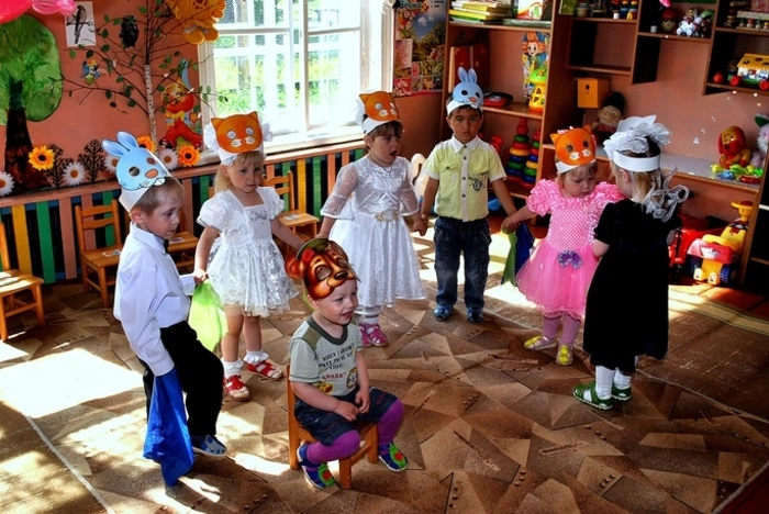 Дискриминация по-детсадовски: «А твой папа на коктейль не заработал»